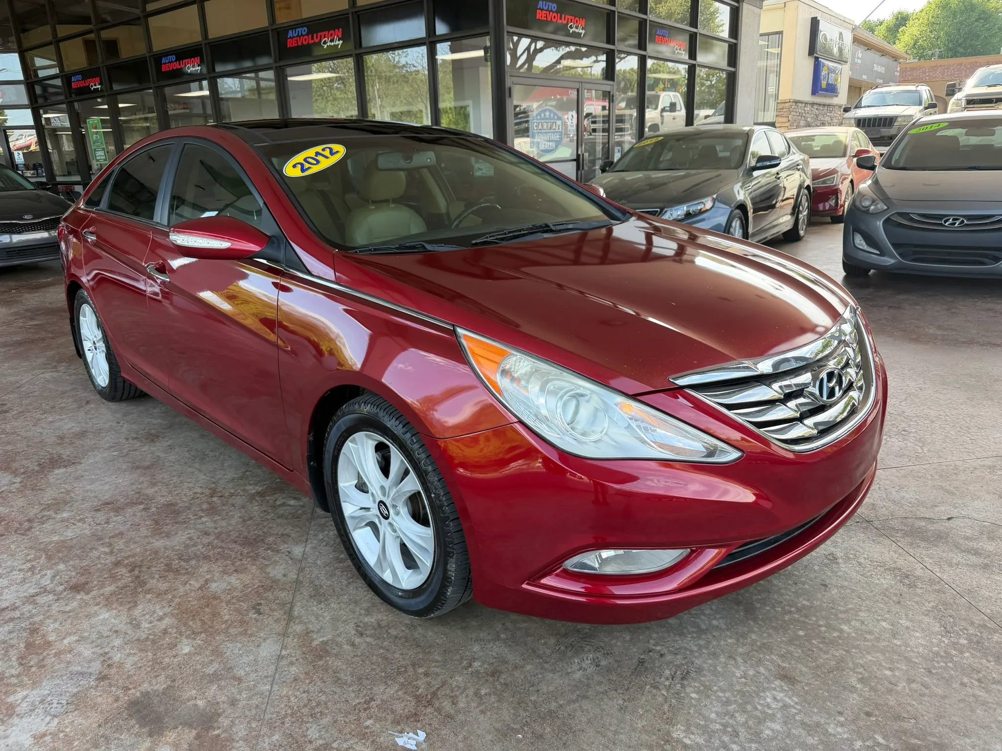 Used 2012 Hyundai Sonata Limited FWD image 1