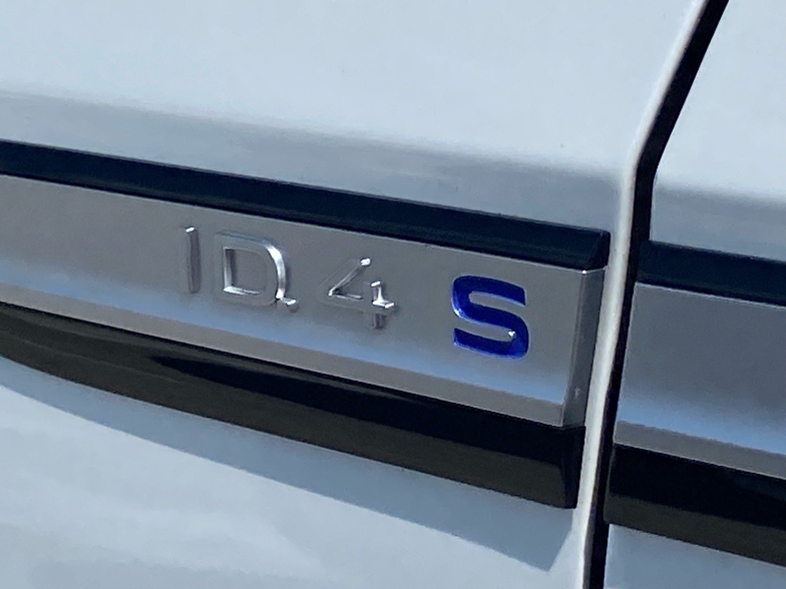Certified 2024 Volkswagen ID.4 S RWD image 6