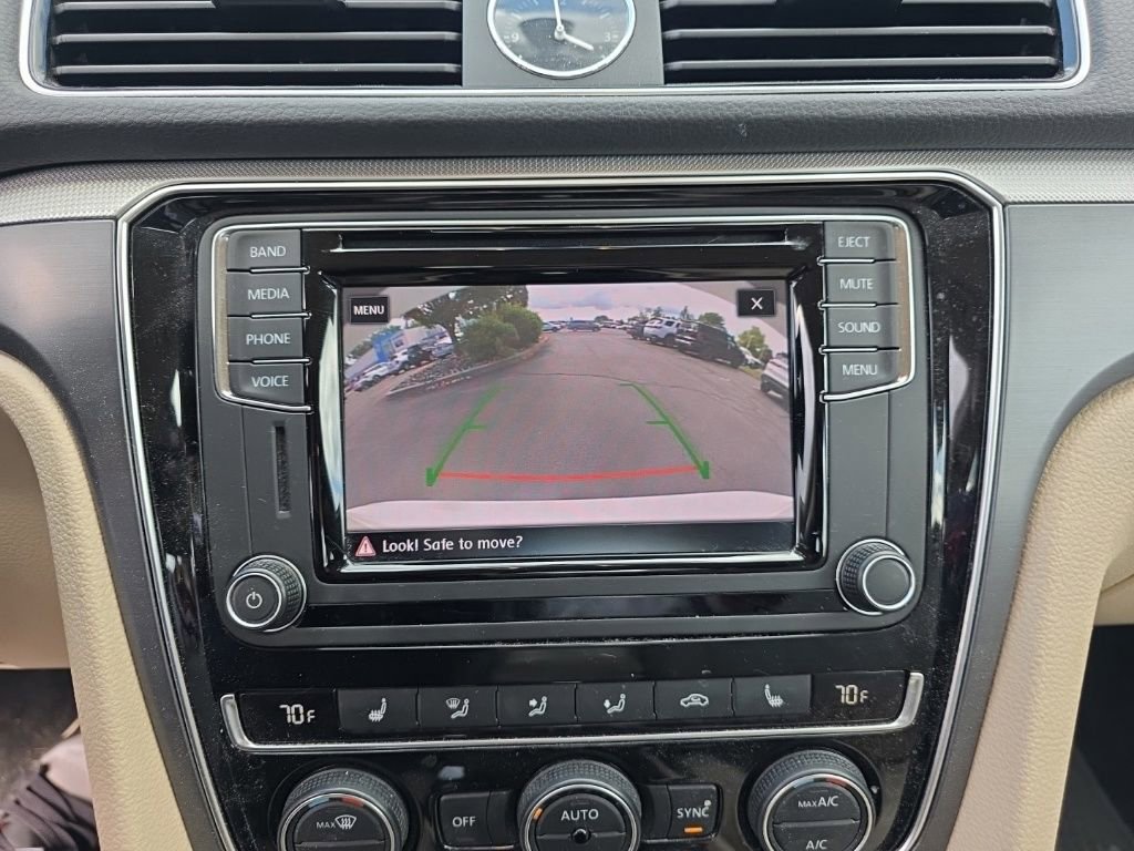 Used 2017 Volkswagen Passat 1.8T R-Line FWD image 20