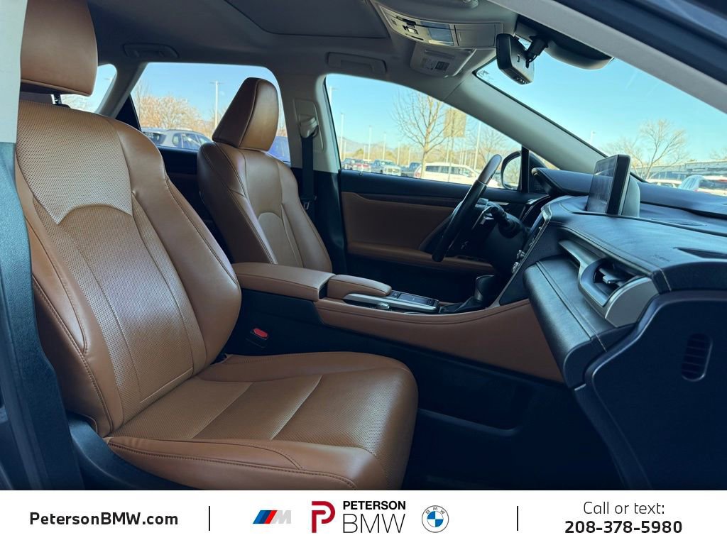 Used 2022 Lexus RX 350L Premium w/ Premium Package image 22