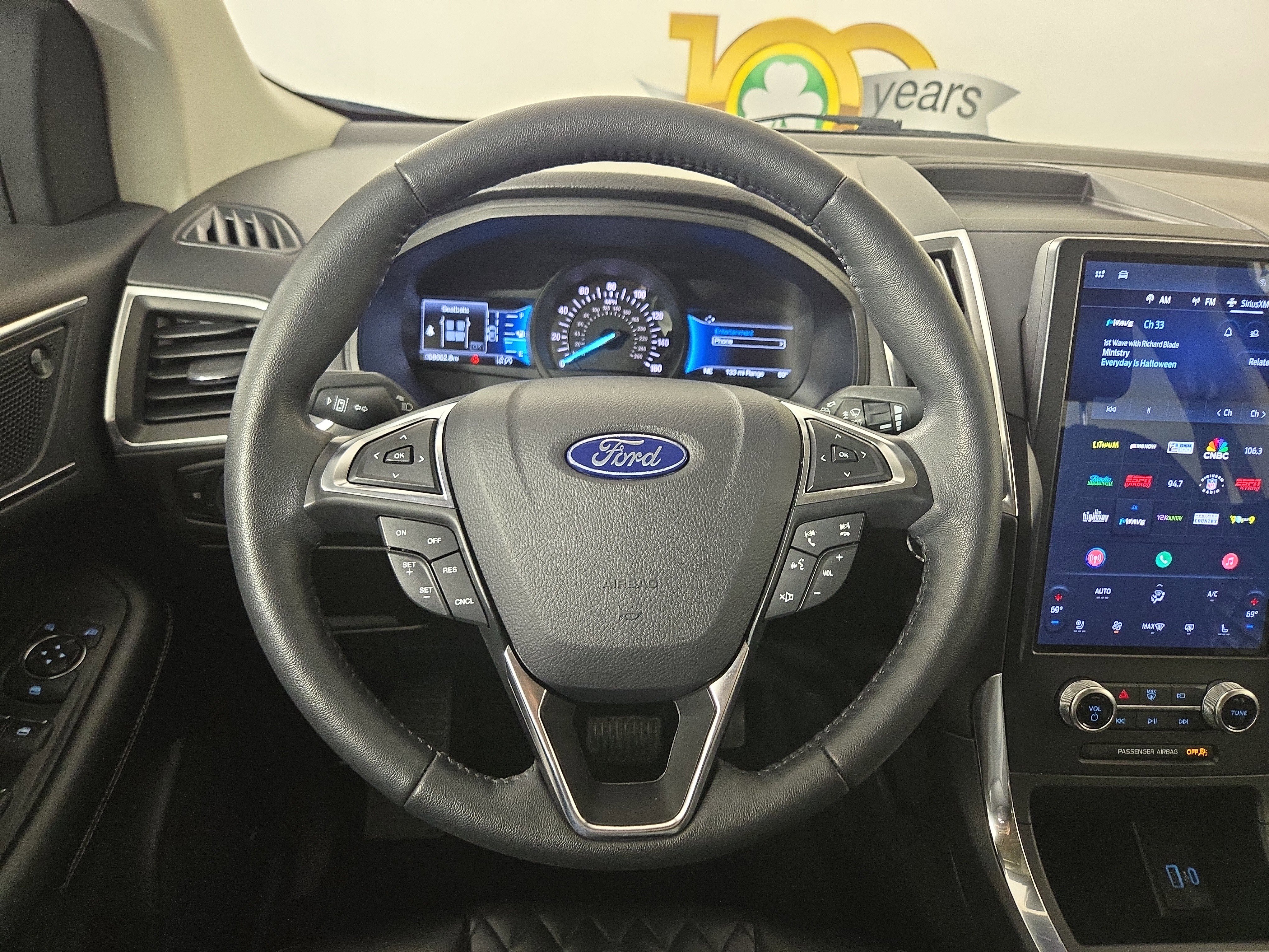 Used 2024 Ford Edge Titanium image 14