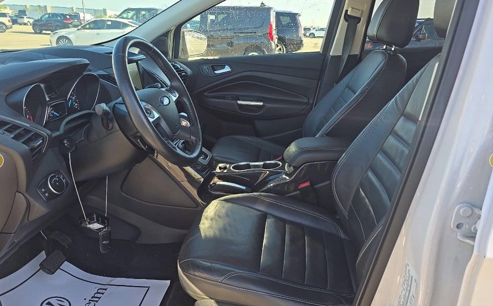Used 2016 Ford Escape Titanium w/ Equipment Group 301A FWD image 7