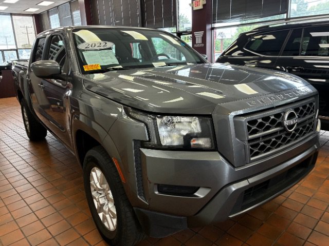 Used 2022 Nissan Frontier SV RWD image 1