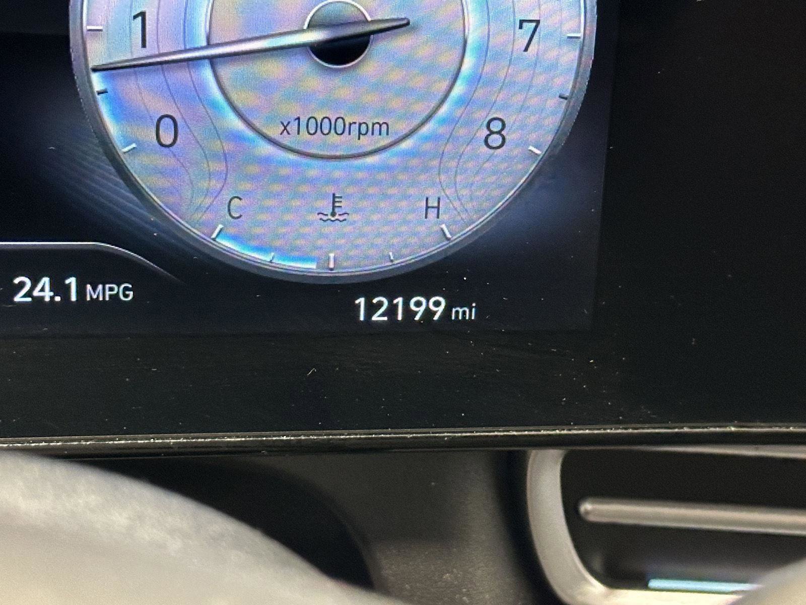 Certified 2024 Hyundai Elantra SEL w/ Convenience Package FWD image 18