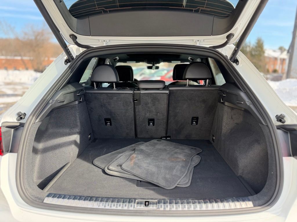 Used 2025 Audi Q3 2.0T Premium image 6