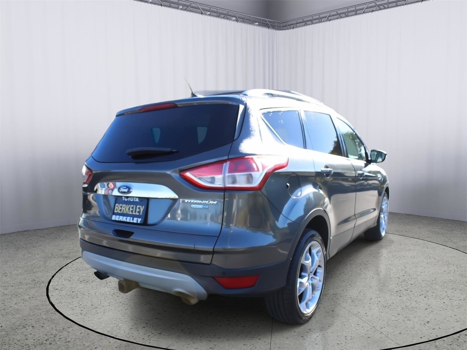 Used 2015 Ford Escape Titanium w/ Equipment Group 301A image 8
