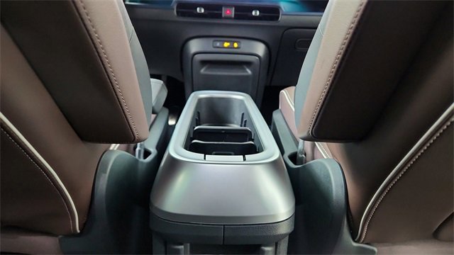 Used 2025 Volkswagen ID. Buzz Pro S image 38