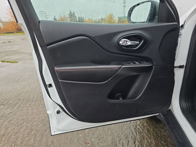 Used 2021 Jeep Cherokee Trailhawk w/ Sun, Sound & Nav Group image 15