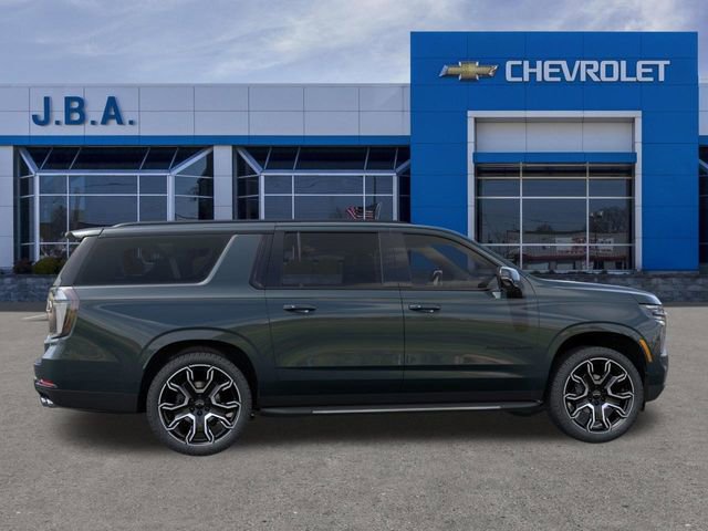 New 2026 Chevrolet Suburban RST w/ RST Capability Package AWD/4WD image 6