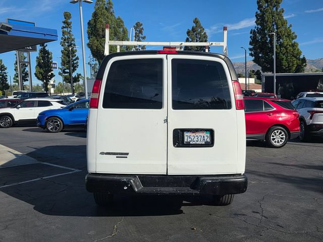 Used 2016 Chevrolet Express 2500 Extended RWD image 7