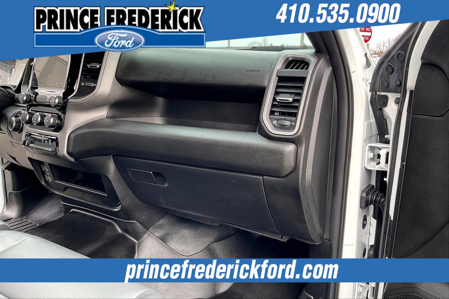 Used 2024 RAM 3500 Tradesman w/ Convenience Group image 15