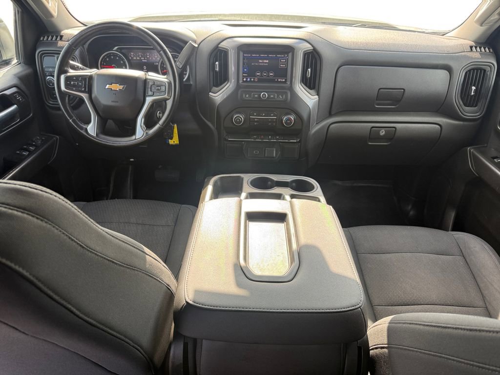 Used 2020 Chevrolet Silverado 1500 Custom w/ Custom Value Package image 12