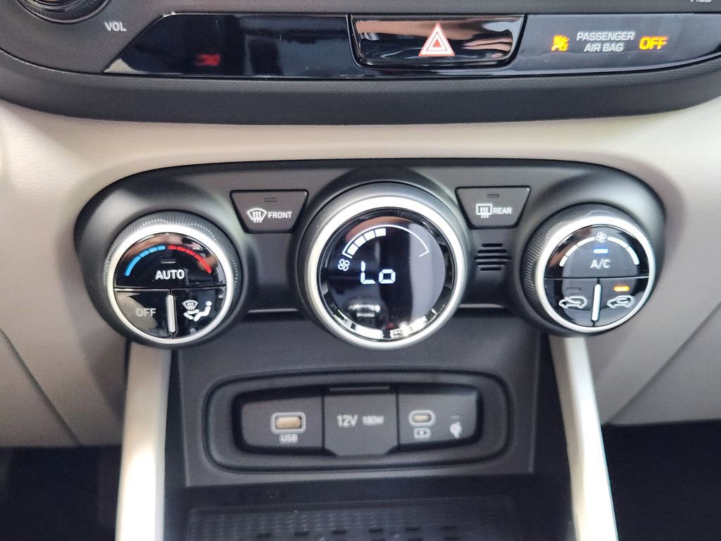 New 2026 Hyundai Venue SEL FWD image 13