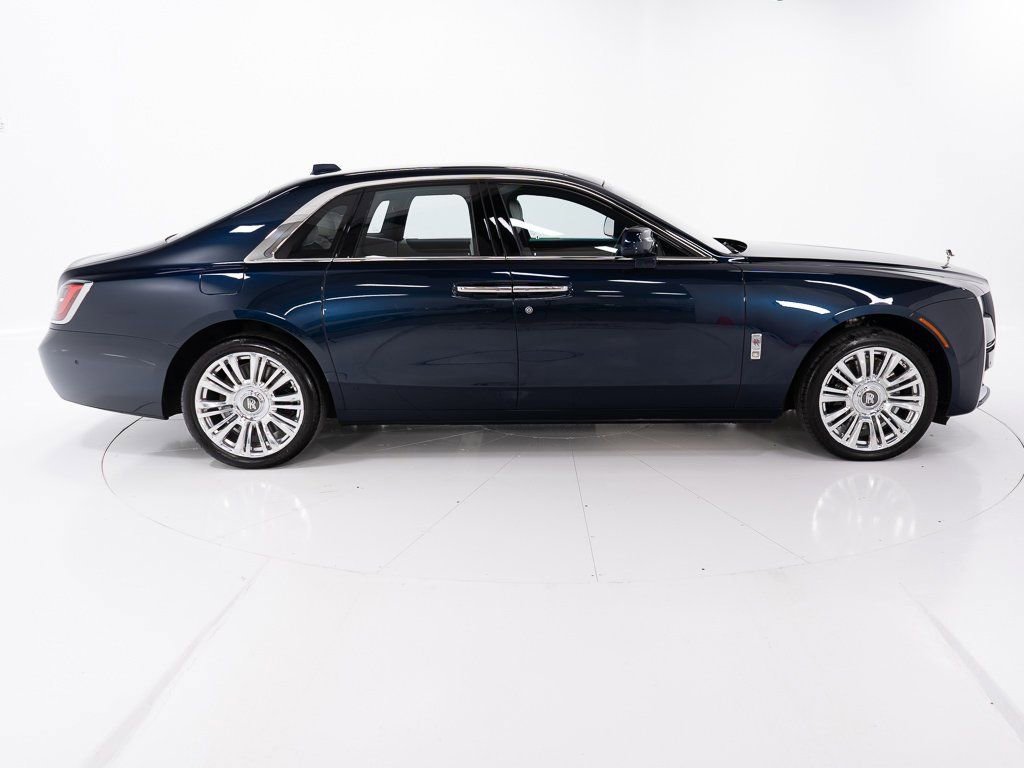 Certified 2022 Rolls-Royce Ghost image 6