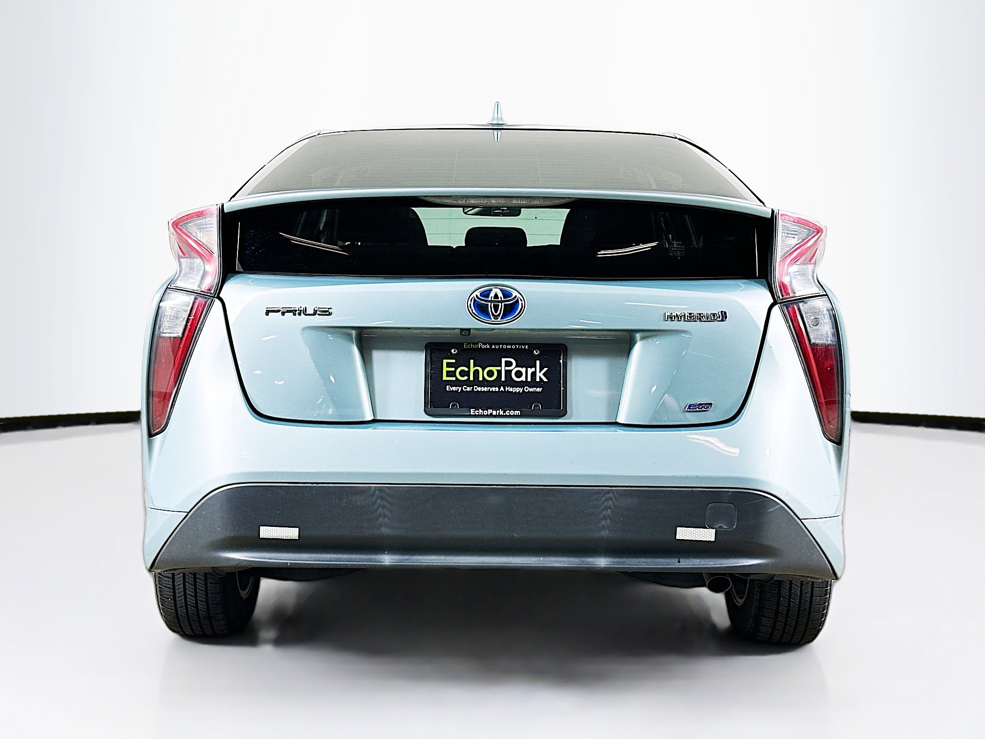 Used 2016 Toyota Prius Two image 7