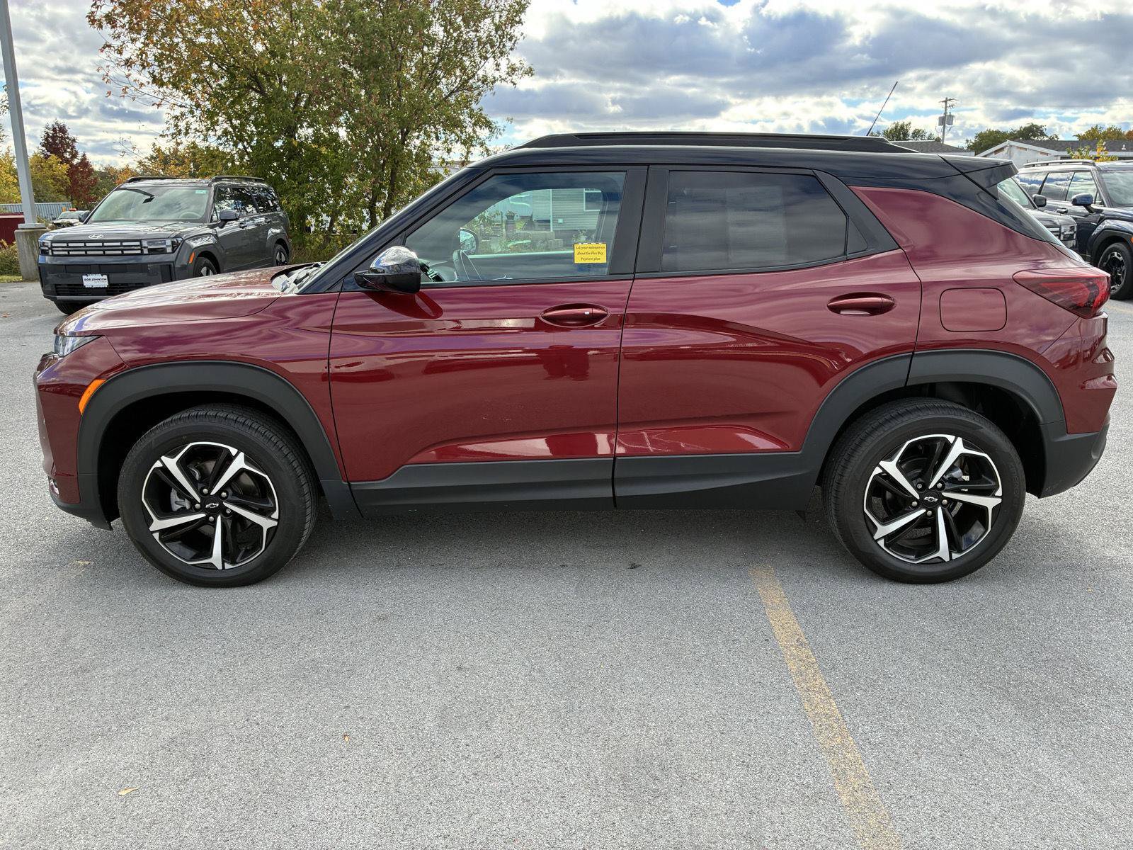 Used 2023 Chevrolet TrailBlazer RS w/ Convenience Package AWD/4WD image 4