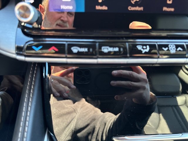 New 2025 Jeep Wagoneer L Series II w/ Convenience Group I image 46