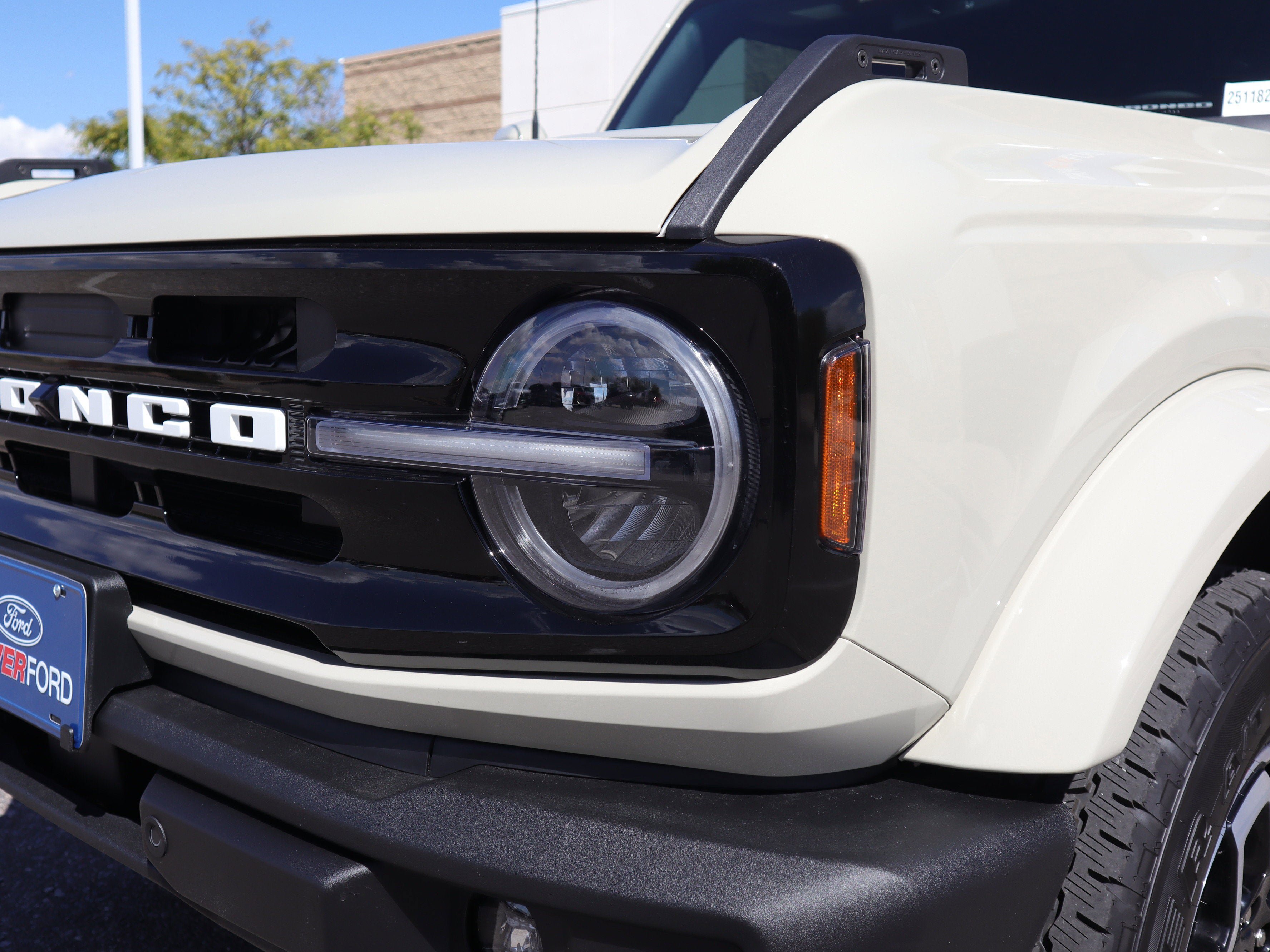 New 2025 Ford Bronco Outer Banks image 14