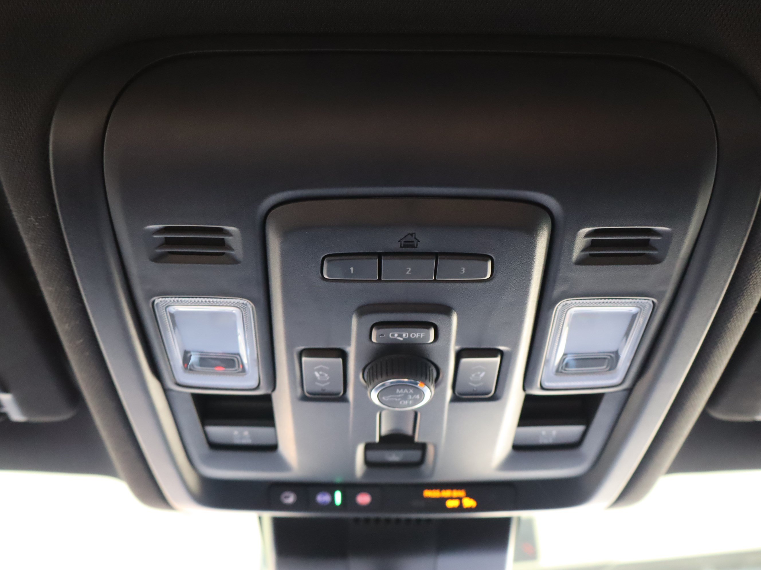 Used 2024 Chevrolet Tahoe High Country RWD image 30