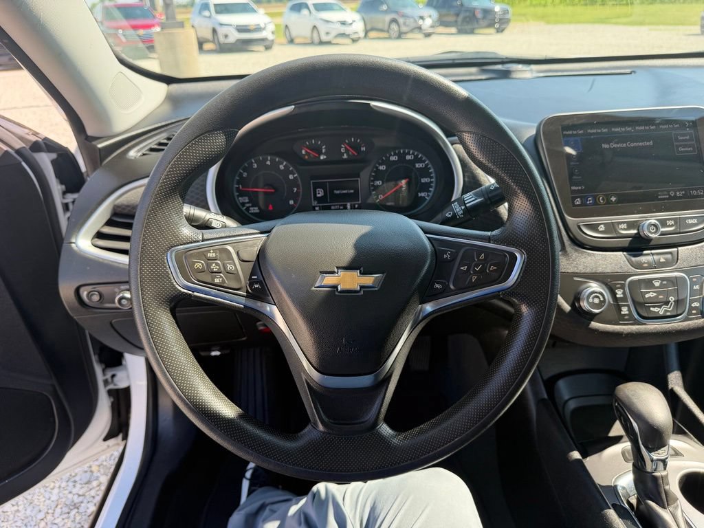Used 2024 Chevrolet Malibu LS FWD image 14