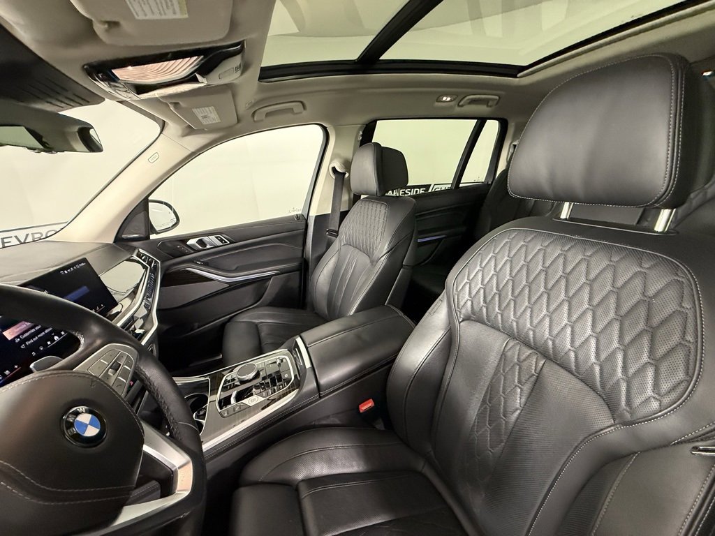 Used 2025 BMW X7 xDrive40i image 38