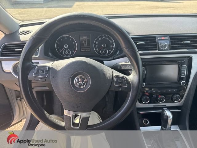 Used 2013 Volkswagen Passat 2.5 SE image 11