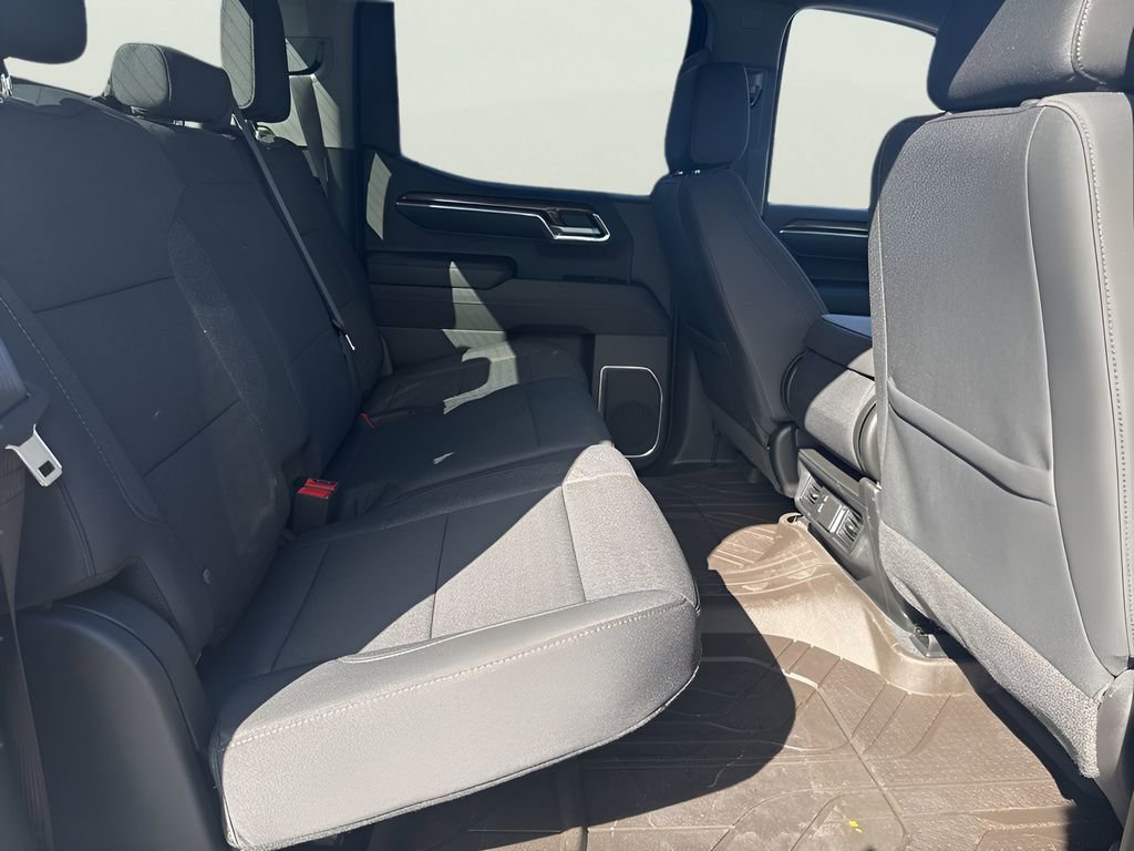 Used 2024 Chevrolet Silverado 1500 LT image 17