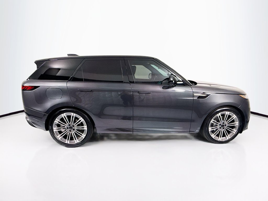 New 2026 Land Rover Range Rover Sport Dynamic SE AWD/4WD image 4