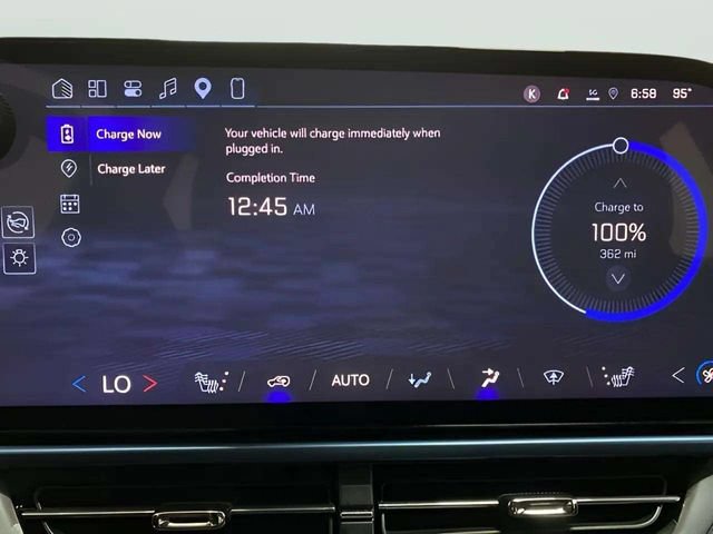 Used 2024 Chevrolet Equinox EV LT FWD image 42