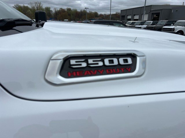 Used 2021 RAM 5500 Tradesman image 33