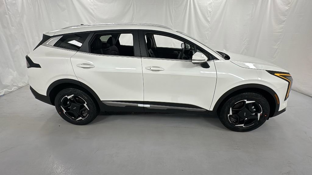 New 2026 Kia Sportage EX AWD/4WD image 2