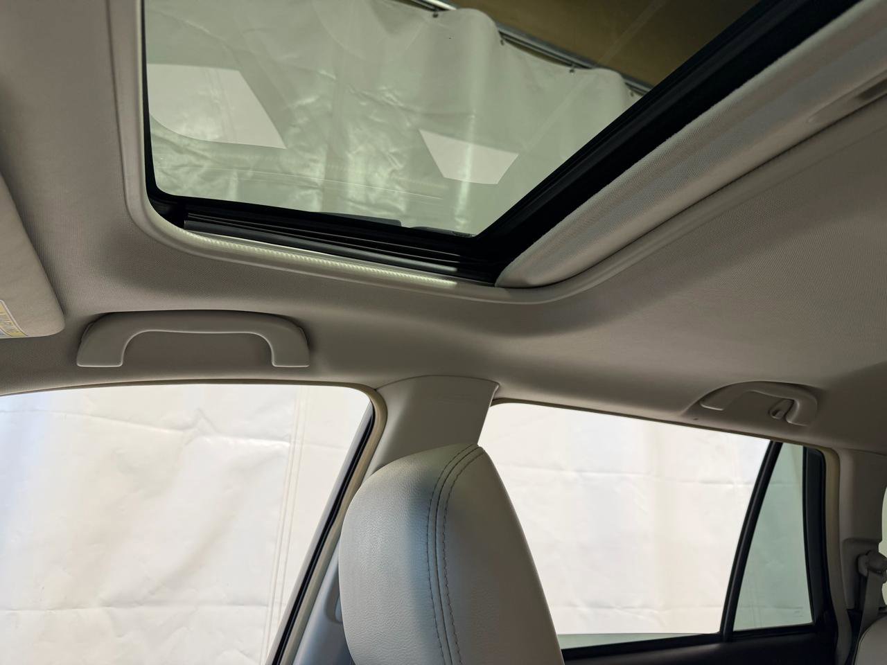 Used 2012 Subaru Outback 2.5i Limited w/ Moonroof Pkg image 27