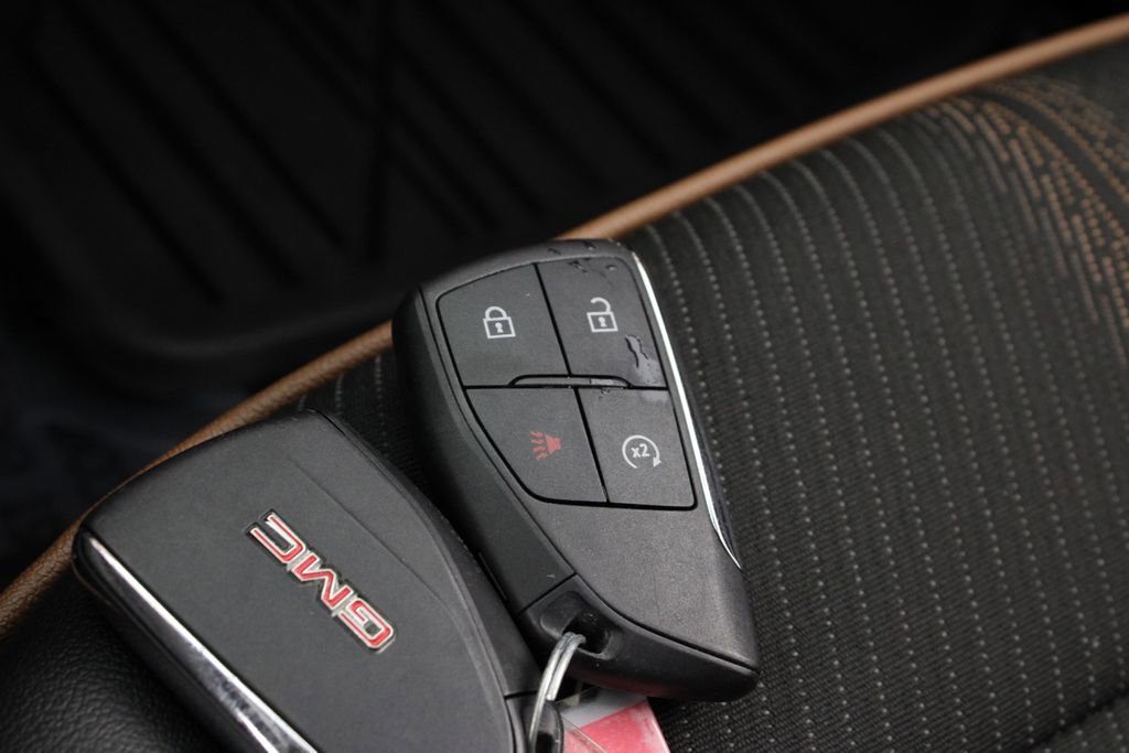 Used 2023 GMC Canyon AT4 w/ Canyon Safety Plus Package image 29