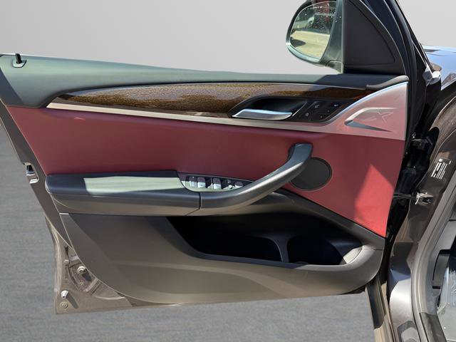 Used 2022 BMW X3 sDrive30i w/ Convenience Package image 11