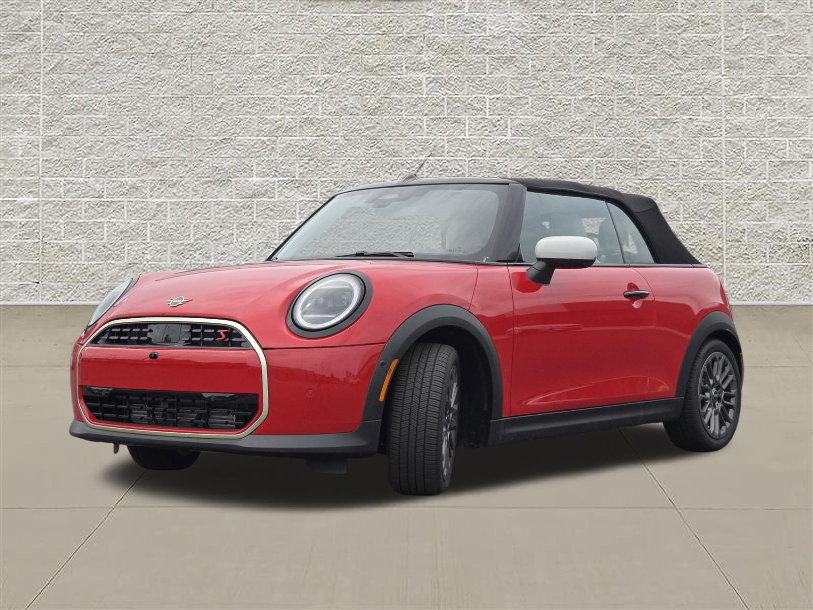 Used 2025 MINI Cooper S FWD image 3