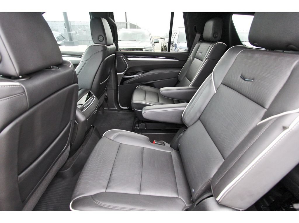 Used 2025 Cadillac Escalade Sport w/ LPO, Floor Liner Package RWD image 7