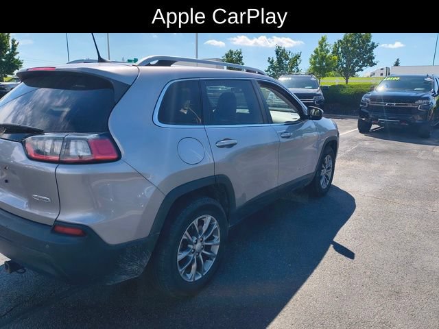 Used 2019 Jeep Cherokee Latitude Plus w/ Cold Weather Group AWD/4WD image 3