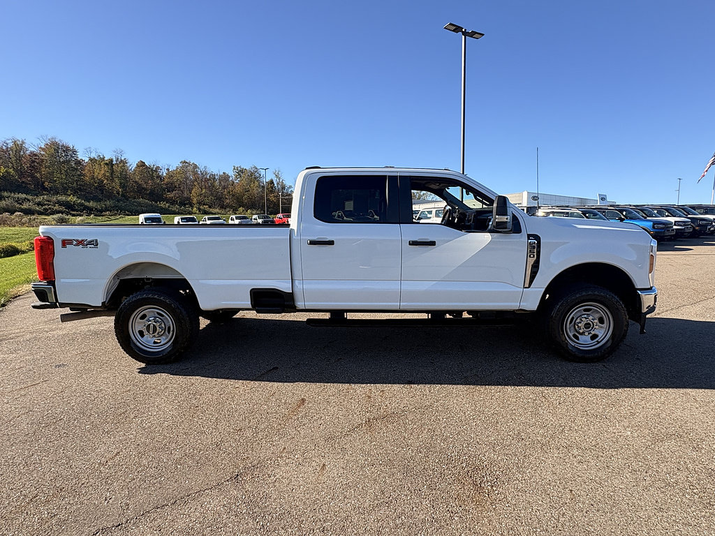 Used 2024 Ford F350 XL w/ FX4 Off-Road Package AWD/4WD image 6