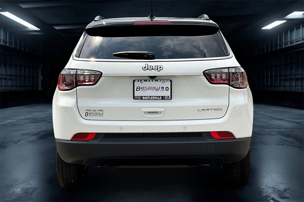 New 2025 Jeep Compass Limited image 4