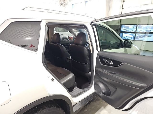 Certified 2020 Nissan Rogue SL w/ Premium Package image 22