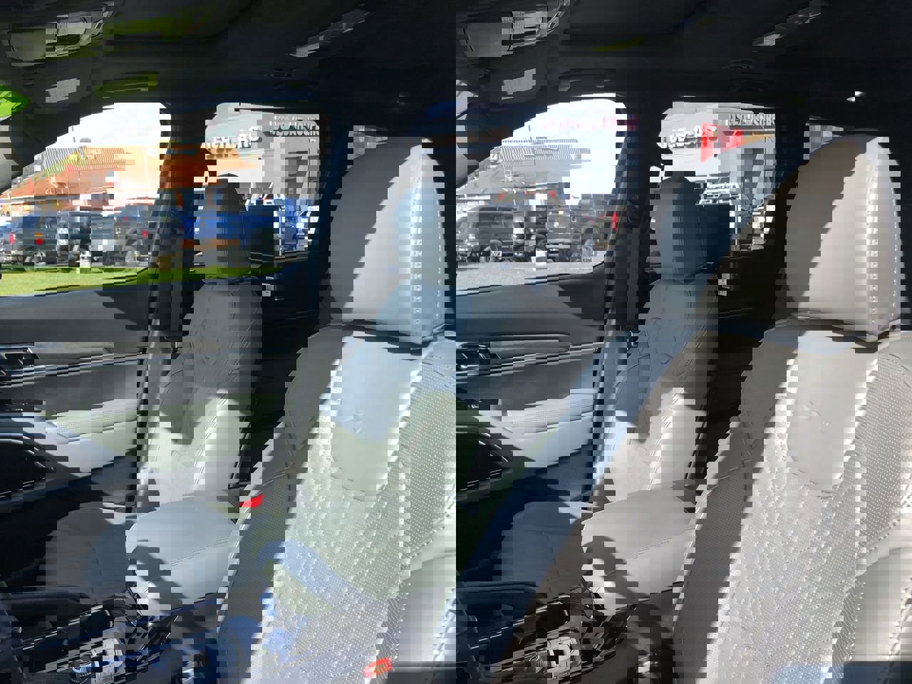 Used 2023 Kia Telluride SX Prestige X-Line image 16