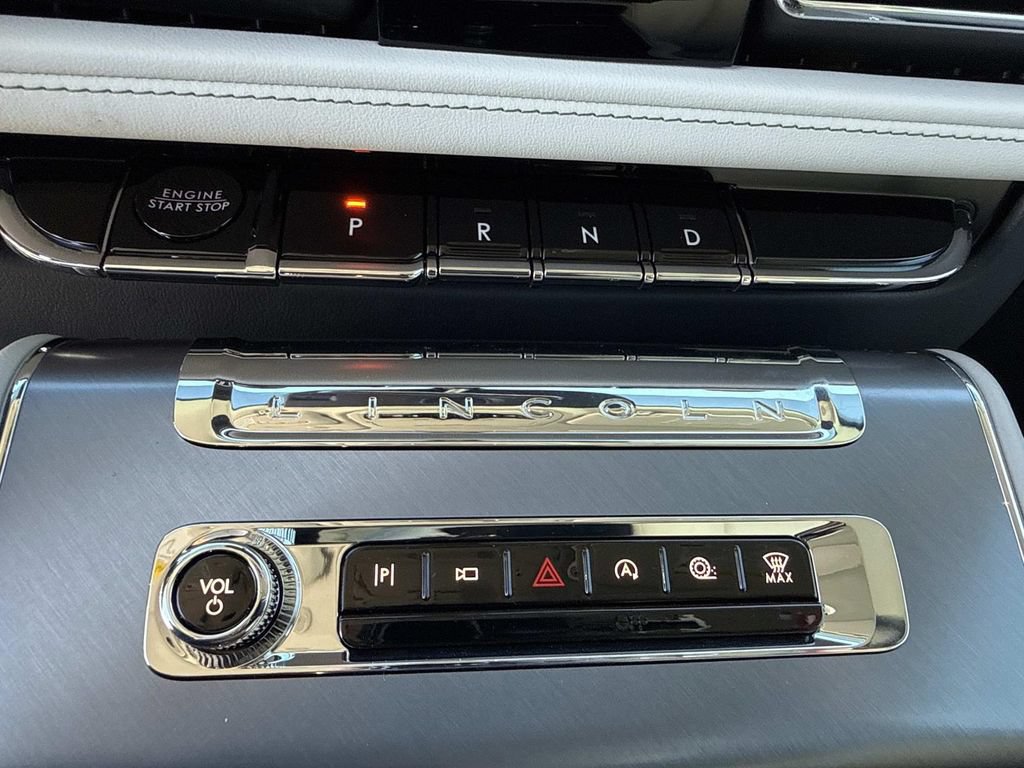 New 2026 Lincoln Aviator AWD image 29
