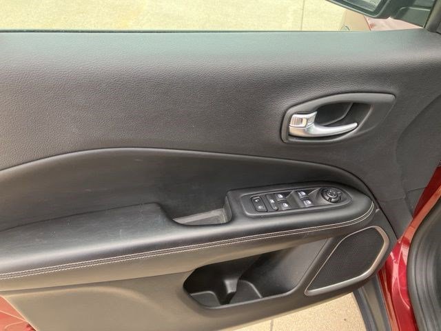 Certified 2021 Jeep Compass Latitude AWD/4WD image 9