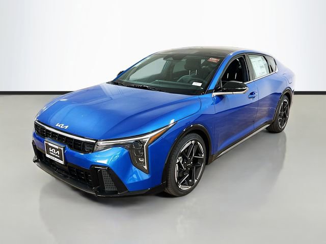 New 2025 Kia K4 GT-Line w/ GT-Line Sunroof Package video 3