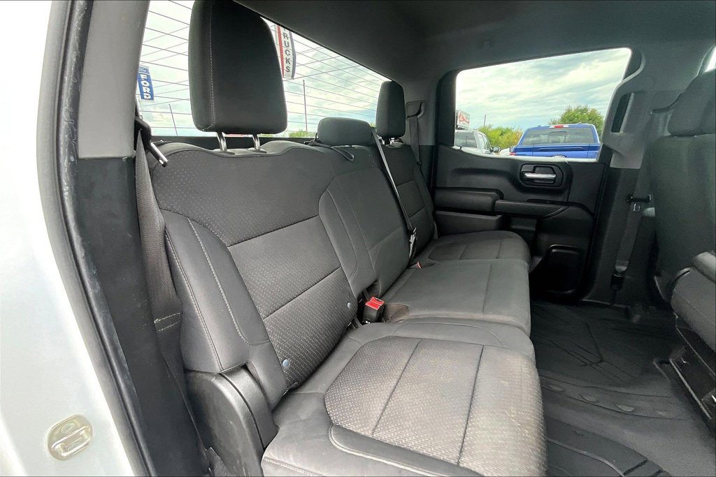 Used 2020 Chevrolet Silverado 1500 Custom w/ Custom Value Package AWD/4WD image 29