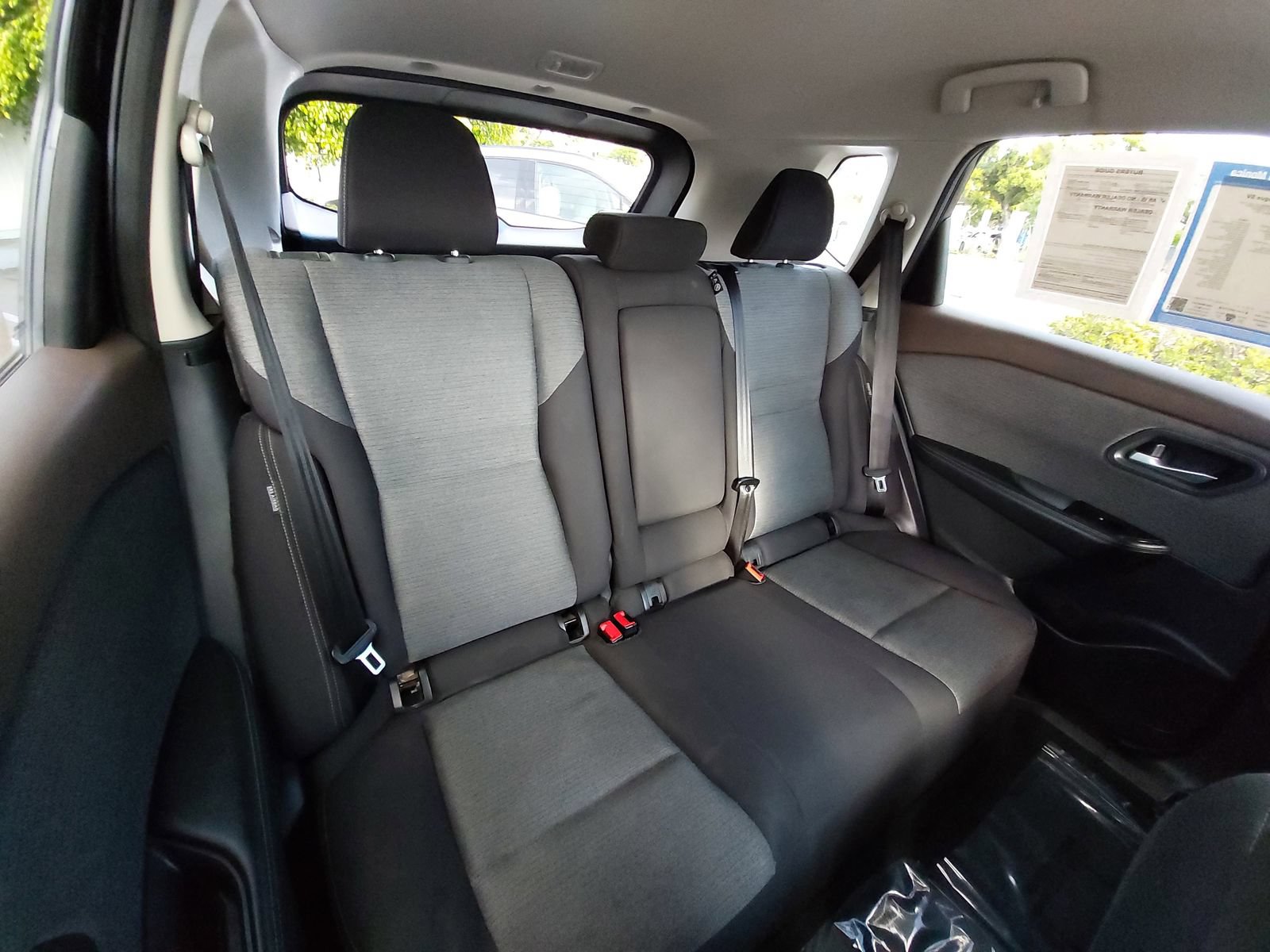 Used 2023 Nissan Rogue SV FWD image 12