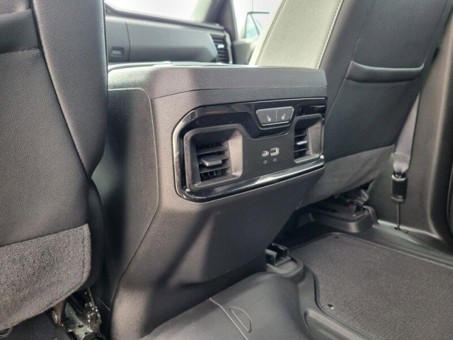 Used 2024 GMC Sierra 1500 AT4 w/ Technology Package AWD/4WD image 26