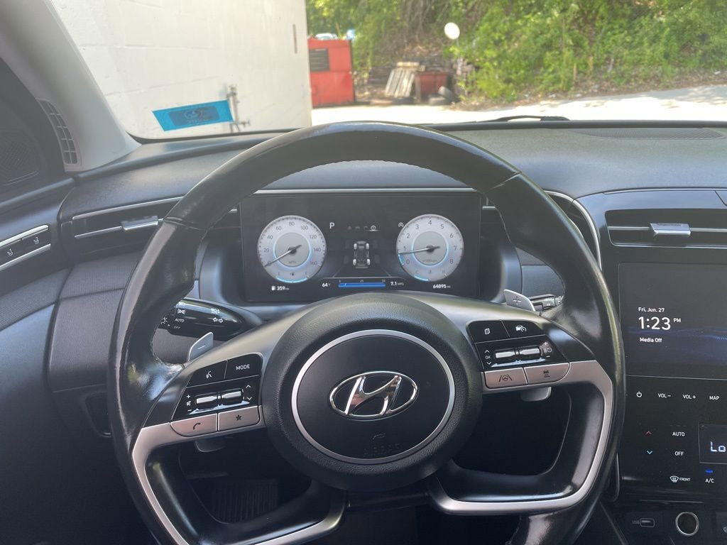 Used 2022 Hyundai Tucson Limited w/ Winter Package image 12