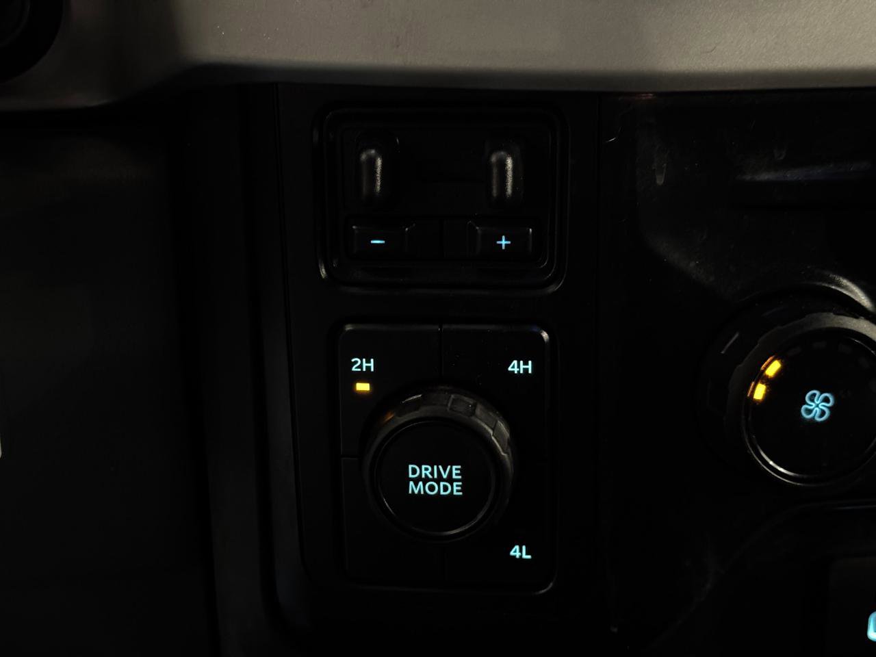 Used 2023 Ford F450 XL AWD/4WD image 30