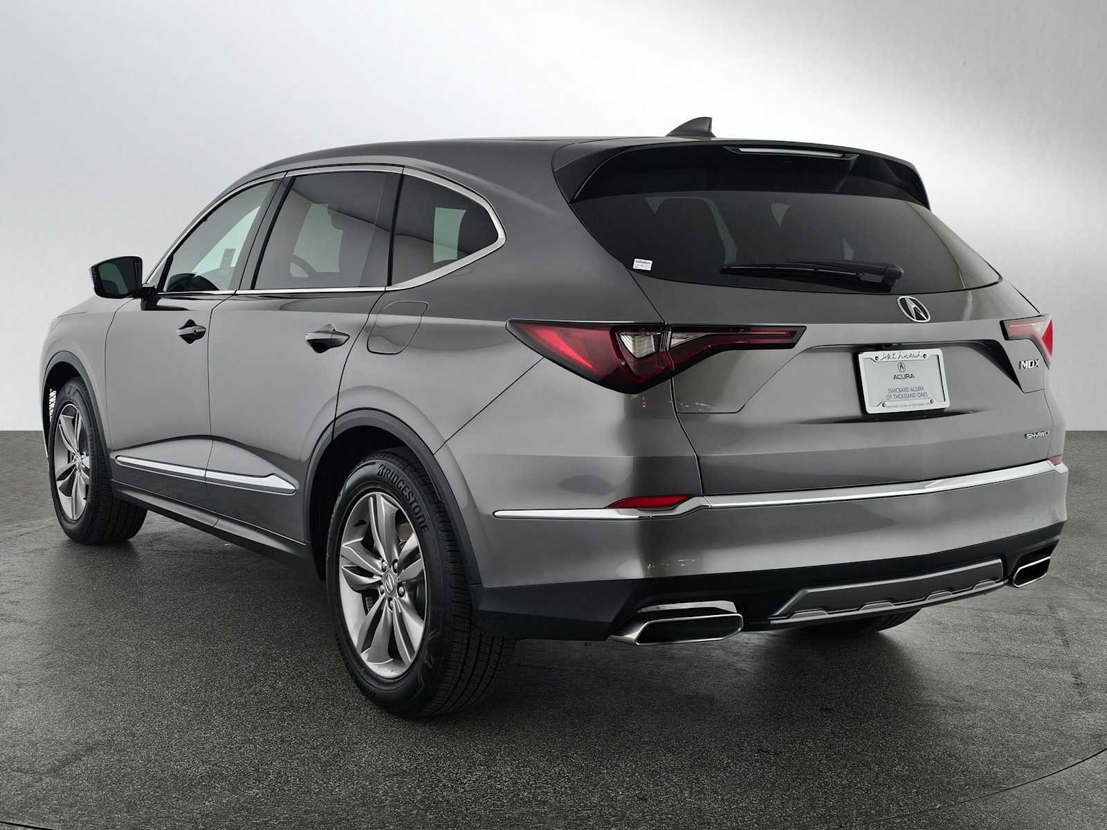 Certified 2025 Acura MDX SH-AWD image 5